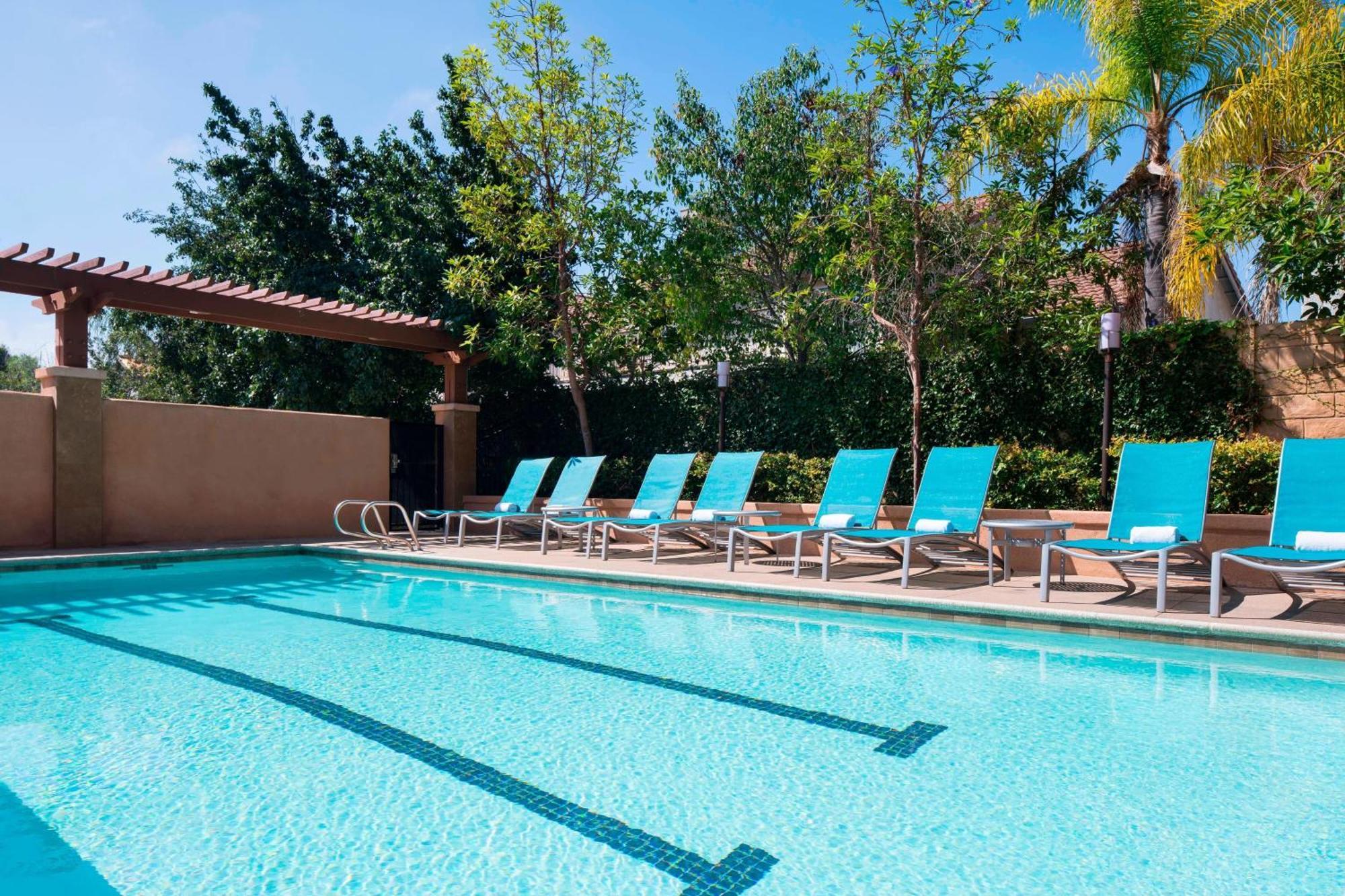 Towneplace Suites By Marriott San Diego Carlsbad / Vista Exterior photo