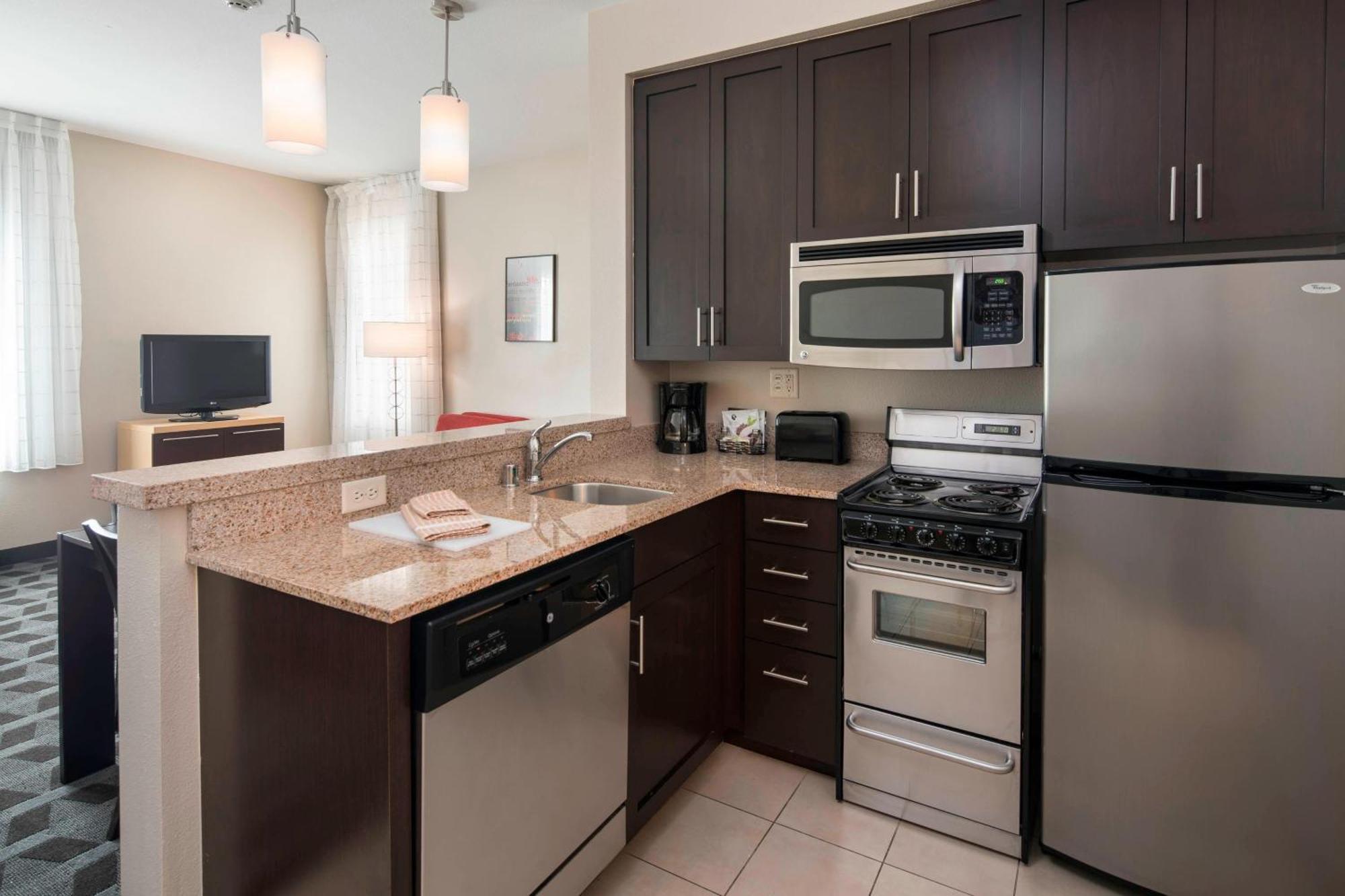 Towneplace Suites By Marriott San Diego Carlsbad / Vista Exterior photo